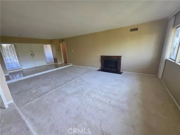 Encino (los Angeles), CA 91316,17100 Oak View Drive