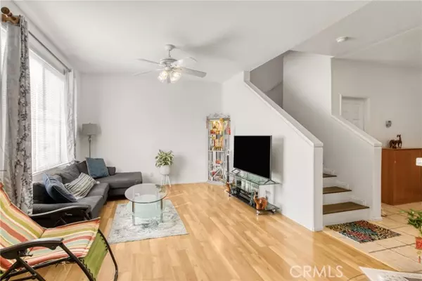 Saugus (santa Clarita), CA 91350,22754 Little Fall Court