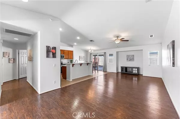 Rosamond, CA 93560,3319 Gemstone