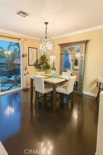 Van Nuys (los Angeles), CA 91406,16706 Tim