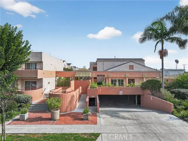 16700 Yukon Avenue #202, Torrance, CA 90504