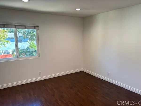 Agoura Hills, CA 91301,30553 Canwood