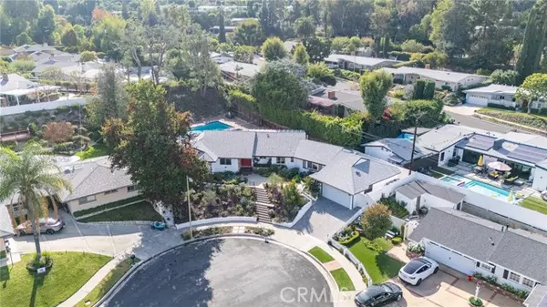 Woodland Hills (los Angeles), CA 91367,23952 Nomar Street