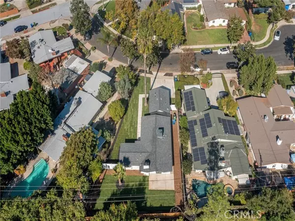 Winnetka (los Angeles), CA 91306,20528 Hamlin Street