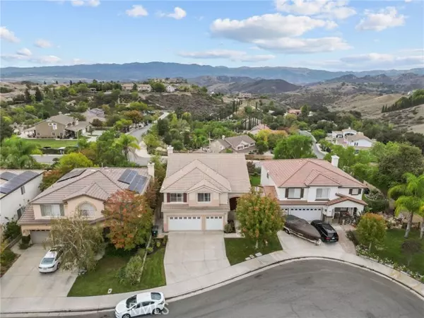 Castaic, CA 91384,29232 Saint Tropez