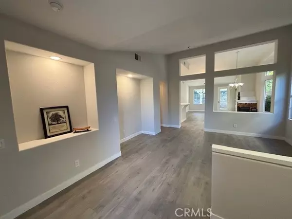 Saugus (santa Clarita), CA 91390,23031 Lowridge