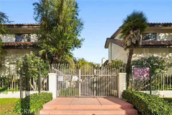 6930 De Celis, Los Angeles, CA 91406