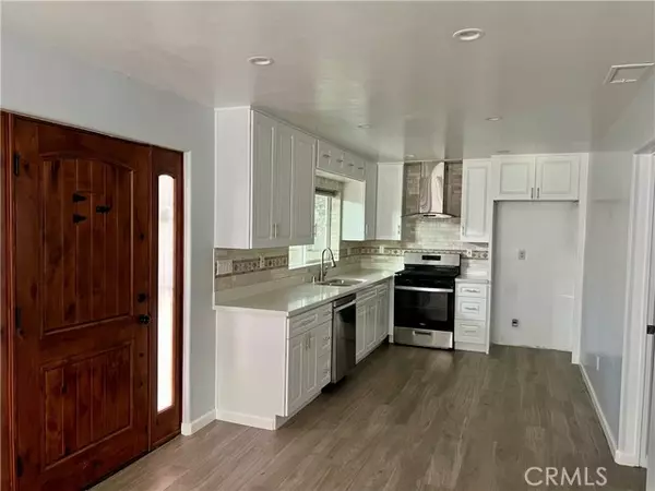 13745 Polk, Sylmar (los Angeles), CA 91342