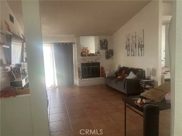 Palmdale, CA 93550,37121 Casa Grande