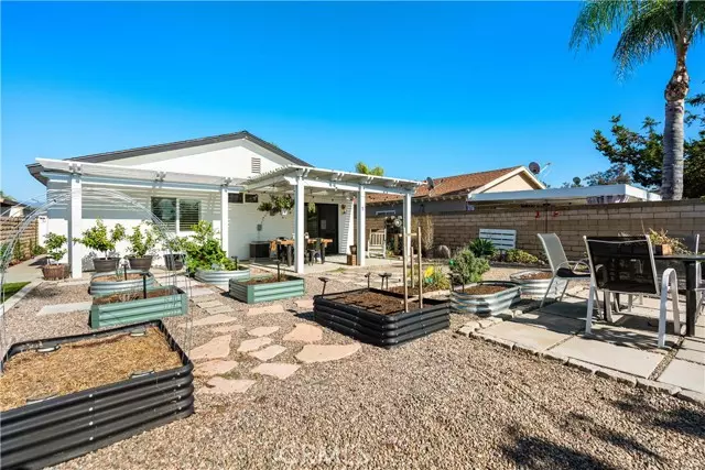 Mission Viejo, CA 92691,27342 Padilla