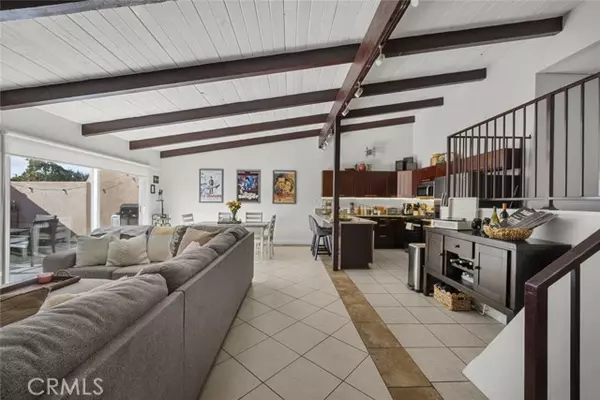 Panorama City (los Angeles), CA 91402,7924 Woodman Avenue #35