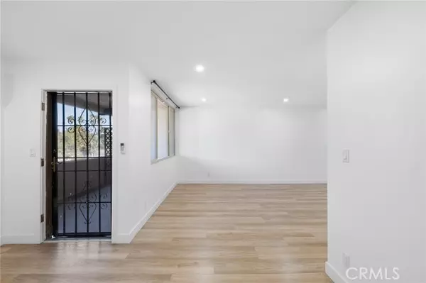 Encino (los Angeles), CA 91316,17000 Burbank Boulevard #101