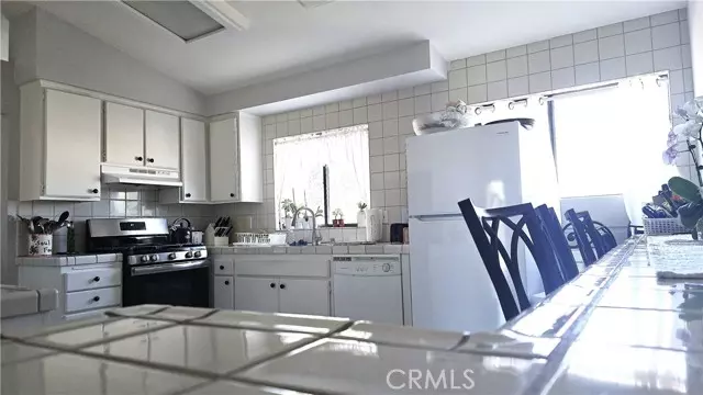 37908 17th Street, Palmdale, CA 93550