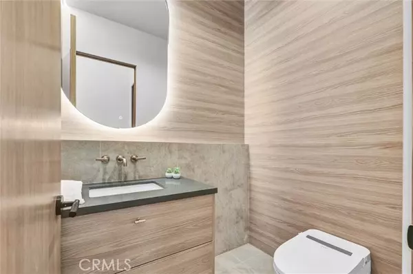 North Hollywood (los Angeles), CA 91606,6238 Babcock Avenue