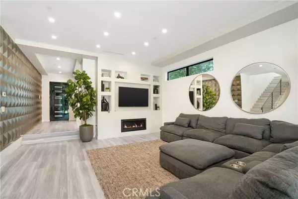 Encino (los Angeles), CA 91316,5032 Hesperia Avenue