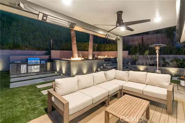 West Hills (los Angeles), CA 91307,7127 Forest Hills Road