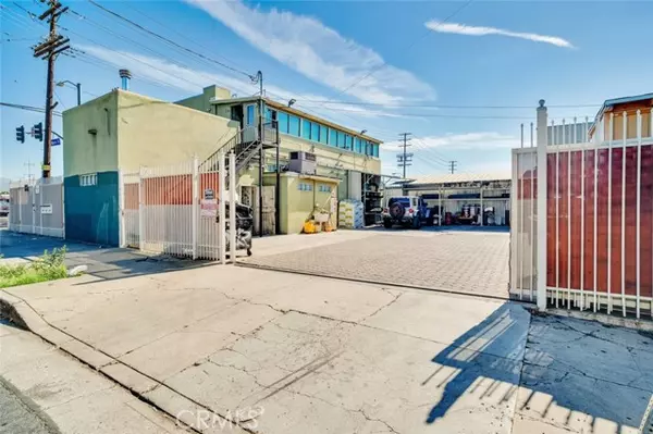 Pacoima (los Angeles), CA 91331,10615 San Fernando Road