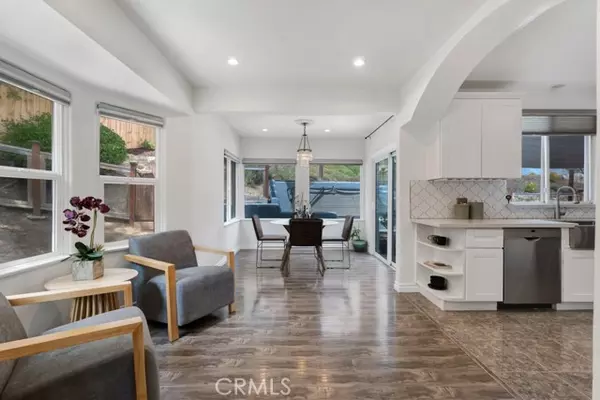 Tarzana (los Angeles), CA 91356,19419 Oxnard Street