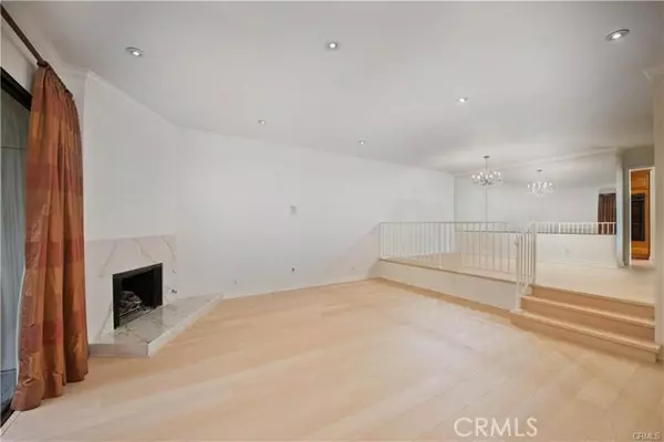 Woodland Hills (los Angeles), CA 91367,5711 Owensmouth Avenue #117