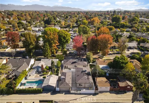 Los Angeles, CA 91406,6935 Jellico Avenue