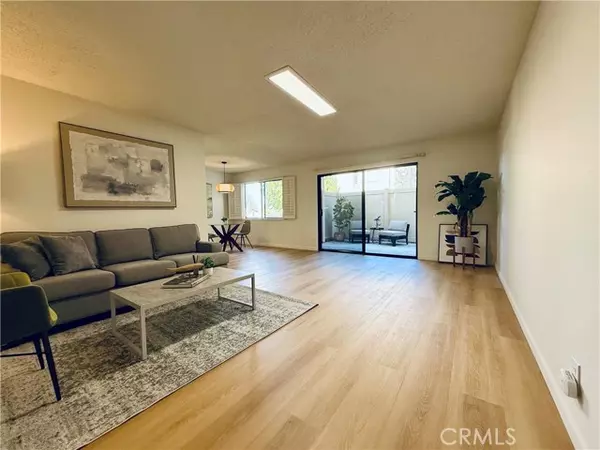 La Mirada, CA 90638,13212 La Jolla #307B