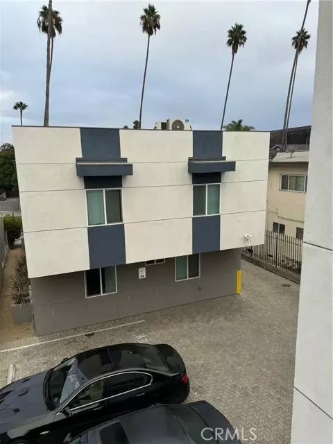 Los Angeles, CA 90004,621 N Normandie Avenue