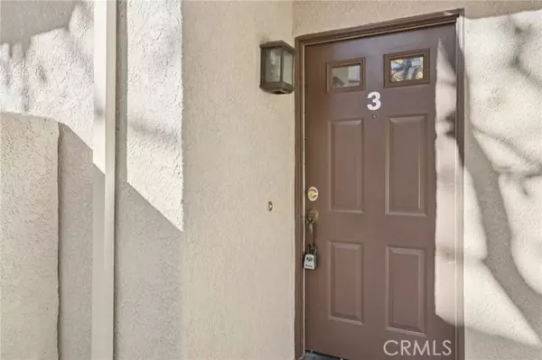 Valencia (santa Clarita), CA 91355,24111 Del Monte #3