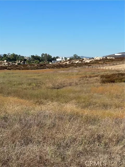 48 Mazoe Street, Winchester, CA 92596