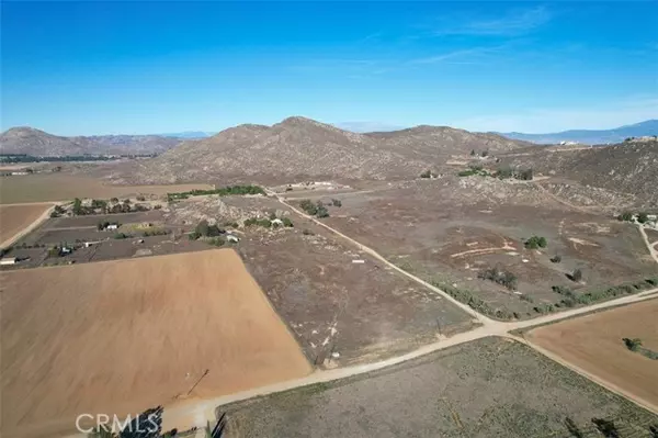 31700 Holland Road, Winchester, CA 92596