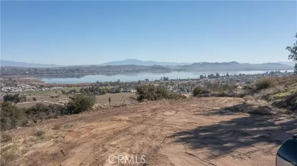 31 Lakeview, Lake Elsinore, CA 92530