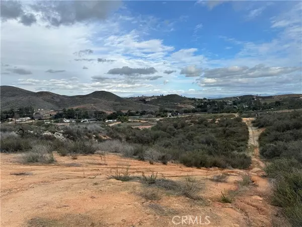 Menifee, CA 92584,22 Orange