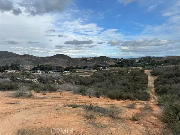 Menifee, CA 92584,25 Orange