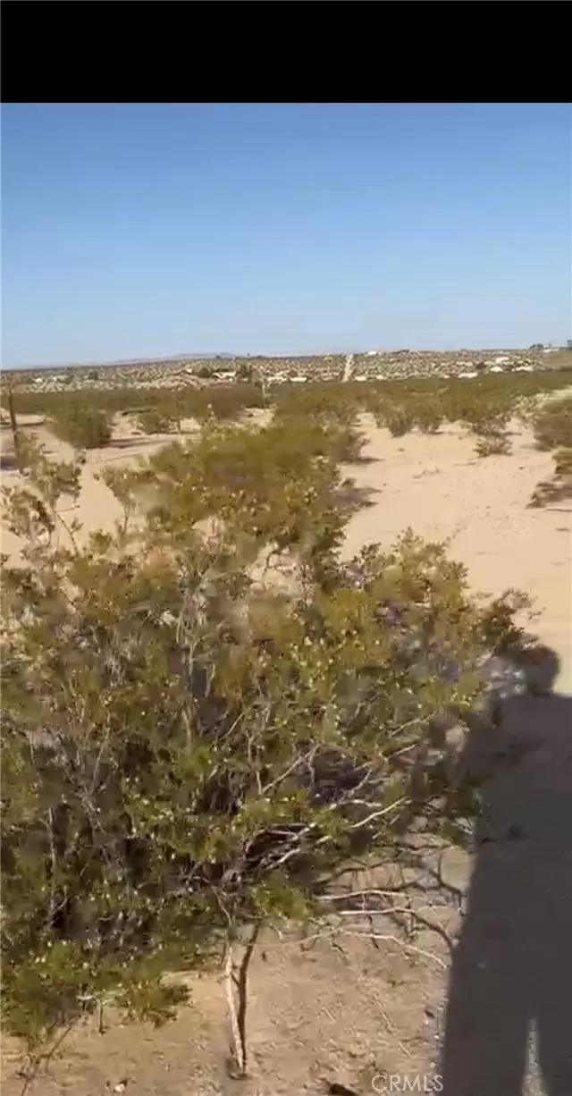 Twentynine Palms, CA 92277,2255 Shooting Star