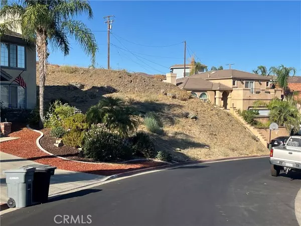 22936 Giant Fir, Canyon Lake, CA 92587