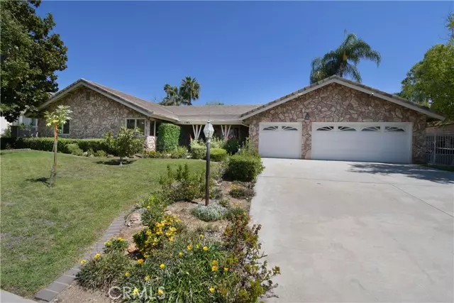 Redlands, CA 92374,1583 Crestview Road