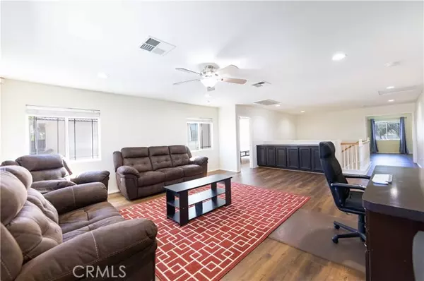 Murrieta, CA 92563,33677 Nandina Lane