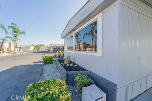 Hemet, CA 92544,880 N Lake Street #55