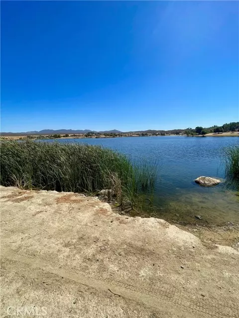 Aguanga, CA 92536,369 Lakeshore