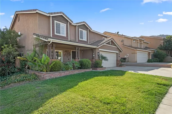 Corona, CA 92883,8809 Dahlia Drive