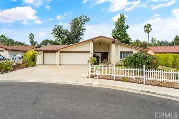 1330 Via Christina, Vista, CA 92084