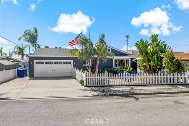 Imperial Beach, CA 91932,735 Iris Avenue