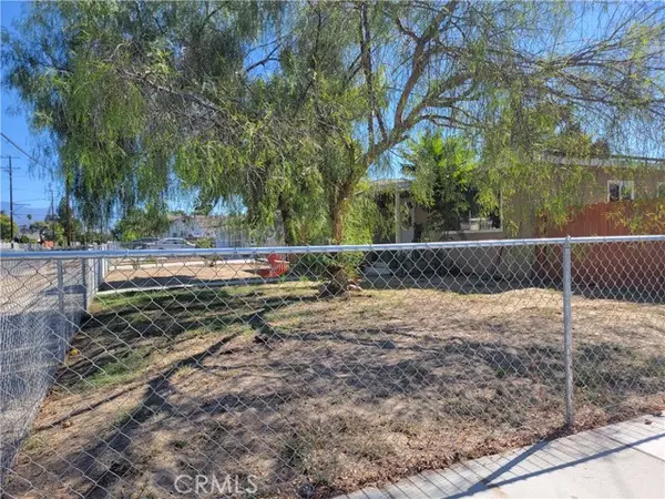 Hemet, CA 92543,803 E Mayberry Avenue