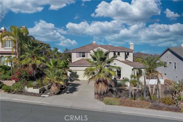 51 Volta Del Tintori Street, Lake Elsinore, CA 92532