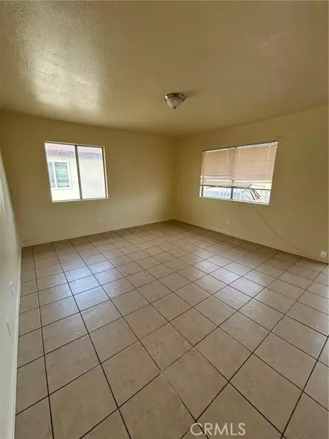 Hemet, CA 92543,236 N Elk