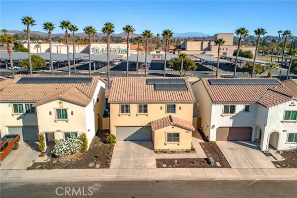 32774 Shorecrest Way, Lake Elsinore, CA 92530