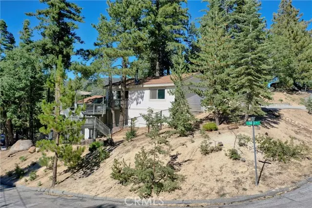 2681 Thule Lane, Running Springs, CA 92382