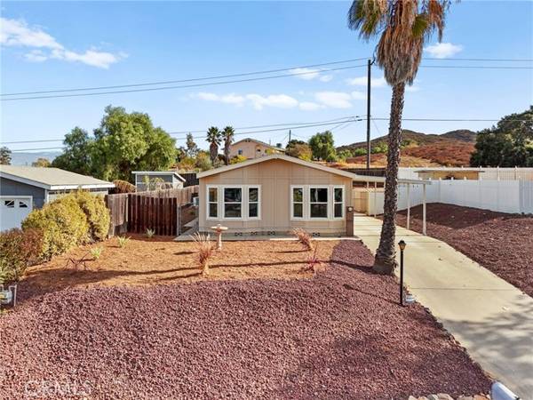 33410 Hidden Hollow Drive, Wildomar, CA 92595