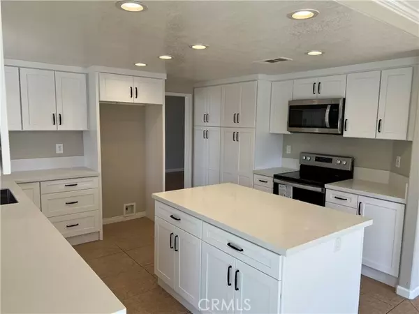 Murrieta, CA 92562,23835 Sweet Pea Court