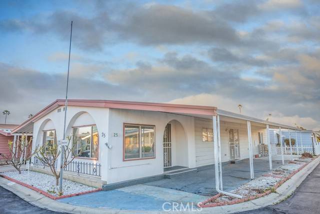 601 N Kirby Street #25, Hemet, CA 92545