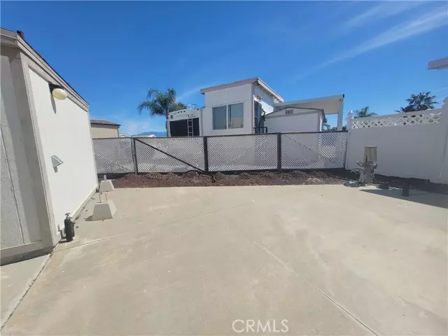 1295 S Cawston Avenue, Hemet, CA 92545